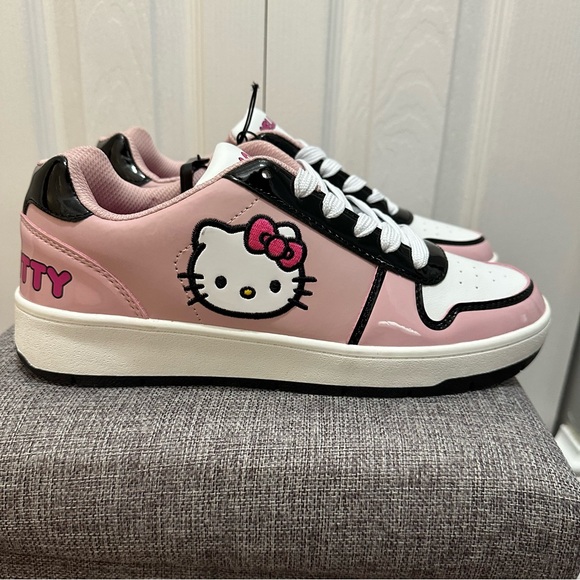 Hello Kitty Women’s Pink, White, And Black Casual Court Sneakers Size 9 - Picture 7 of 11